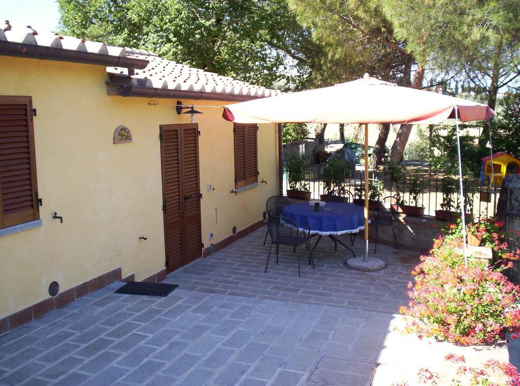 קורטונה Agriturismo Podere Ossaia חדר תמונה