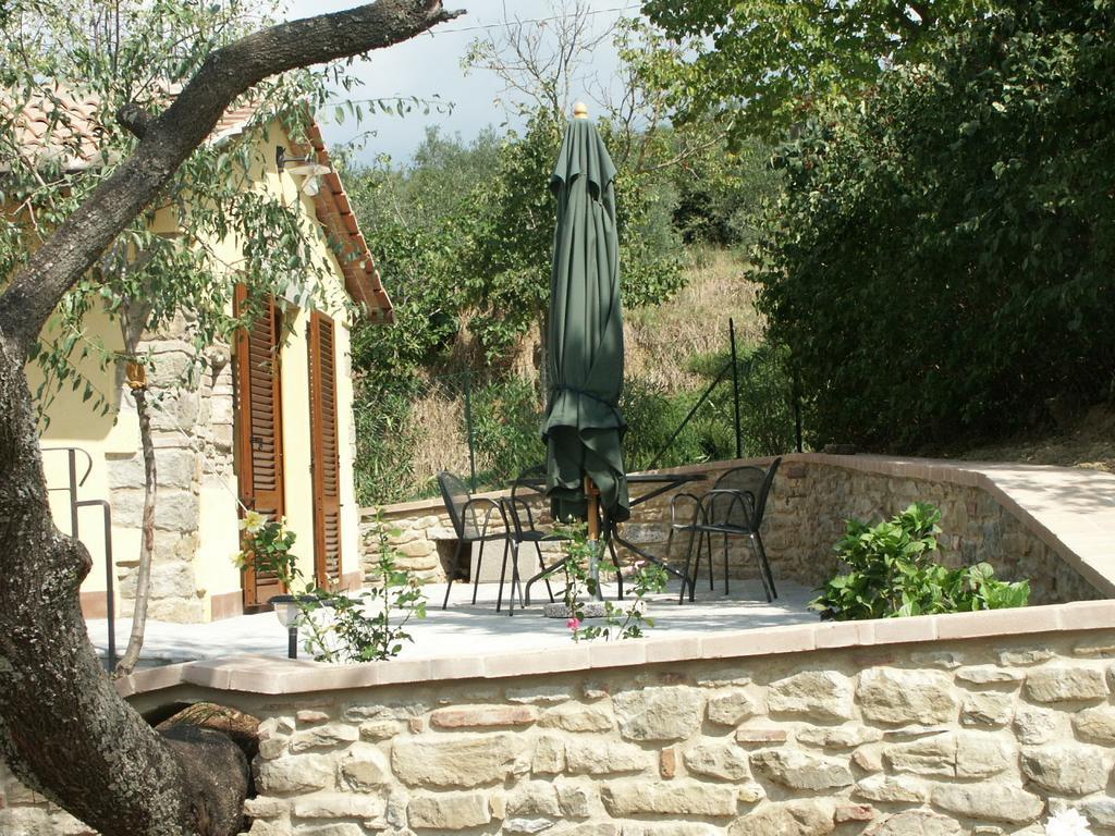 קורטונה Agriturismo Podere Ossaia חדר תמונה